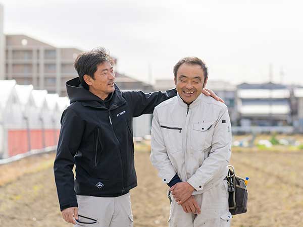 向かって左が代表、右が池田さん